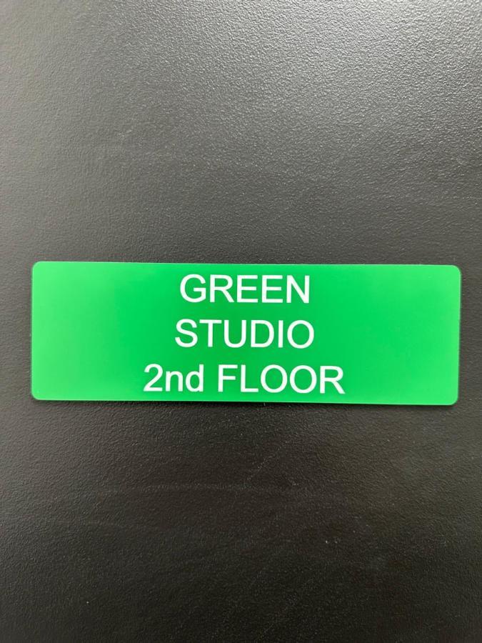Green&Purple Studio 24-24 Access Буа-Коломб Екстер'єр фото